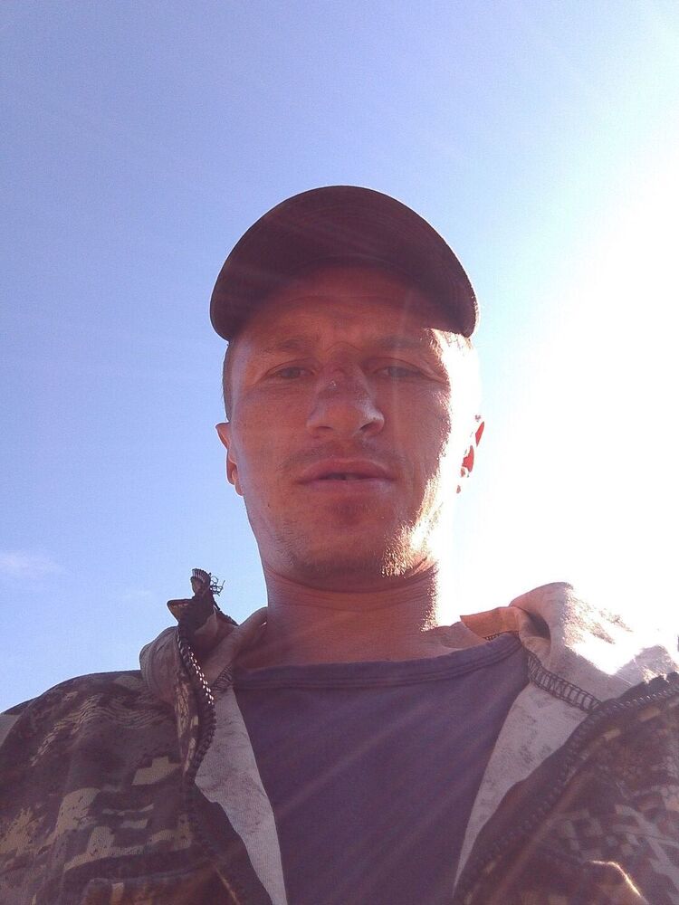  53874902  Evgenji, 28 ,    