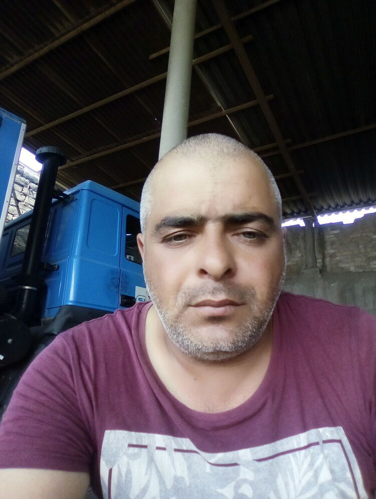  ,   Emil, 41 ,   ,   , c 