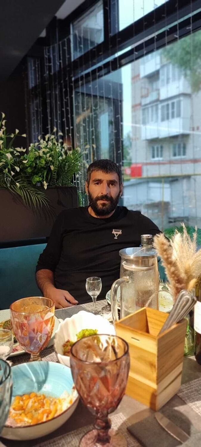  44675292  Sirekan, 34 ,    
