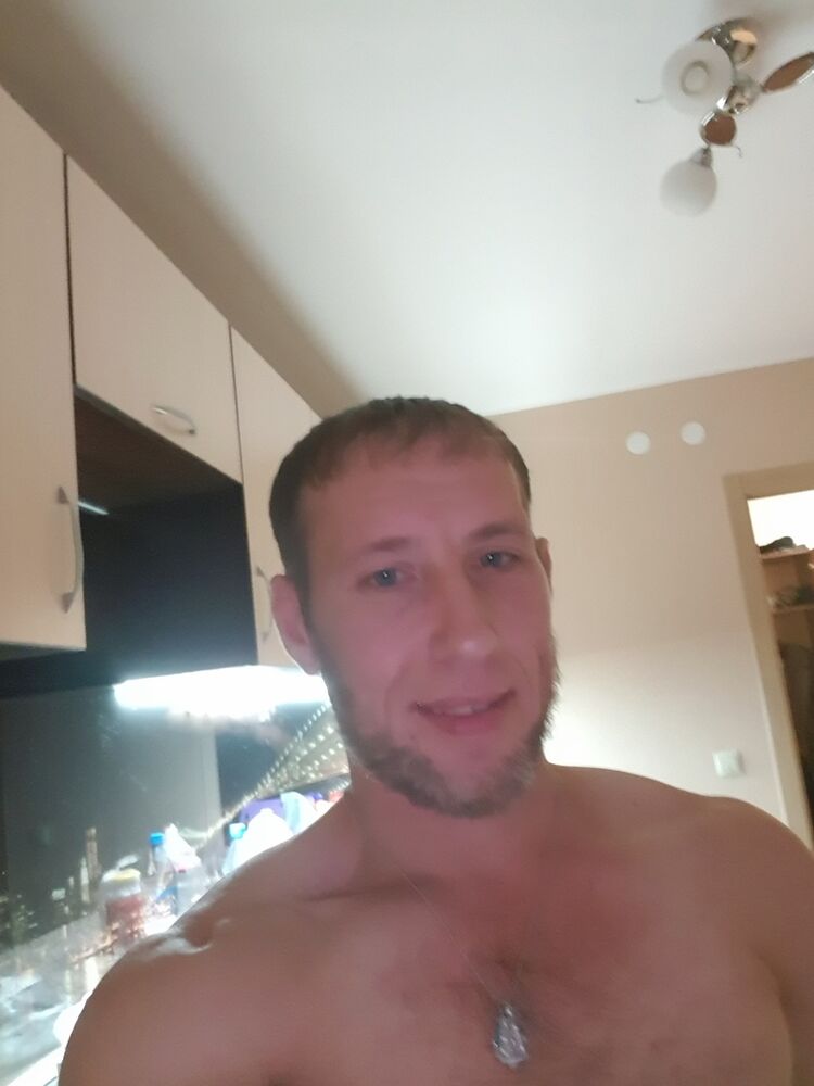  48921282  , 34 ,    