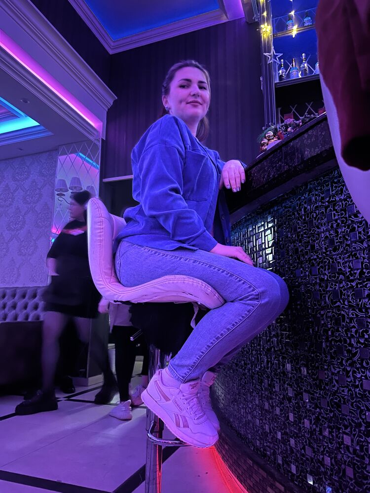 ���� 40183492 ������� �����, 37 ���, ���� ���������� � �������-��-����