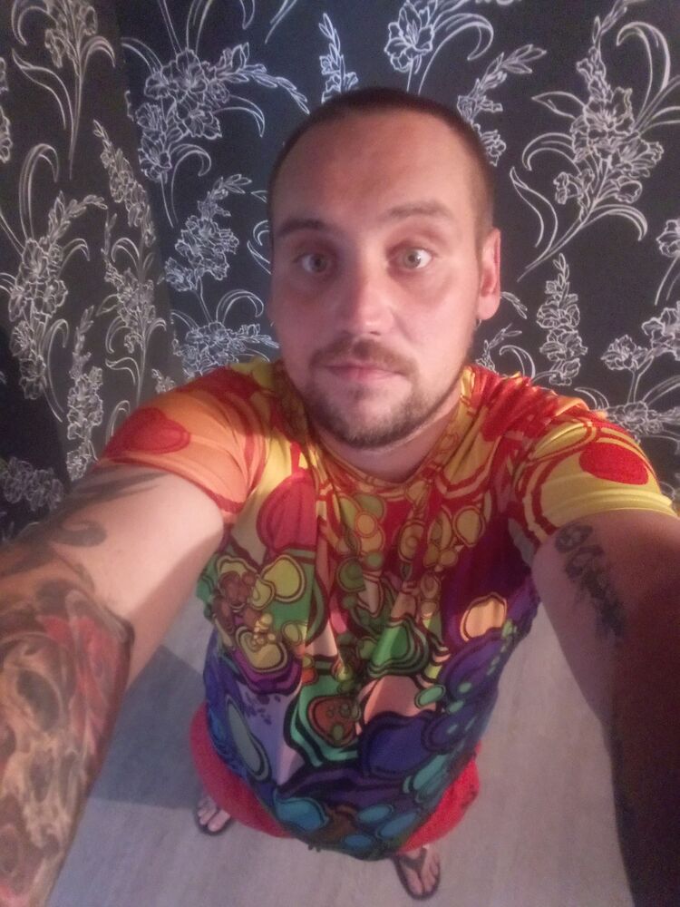  25963082  , 37 ,    