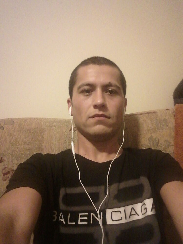  18365162  Nursulton, 33 ,    
