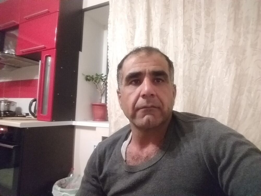 17564952  Ahmad, 46 ,     