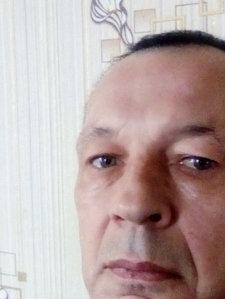  ,   Gideminas, 51 ,  