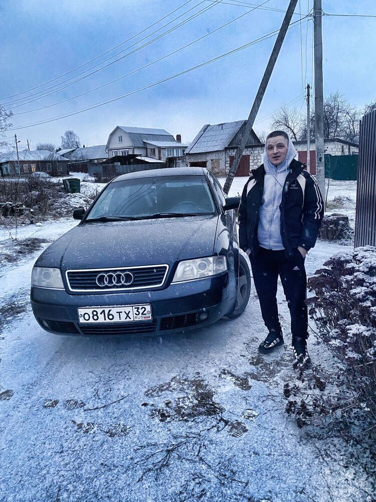  49613672  , 23 ,    
