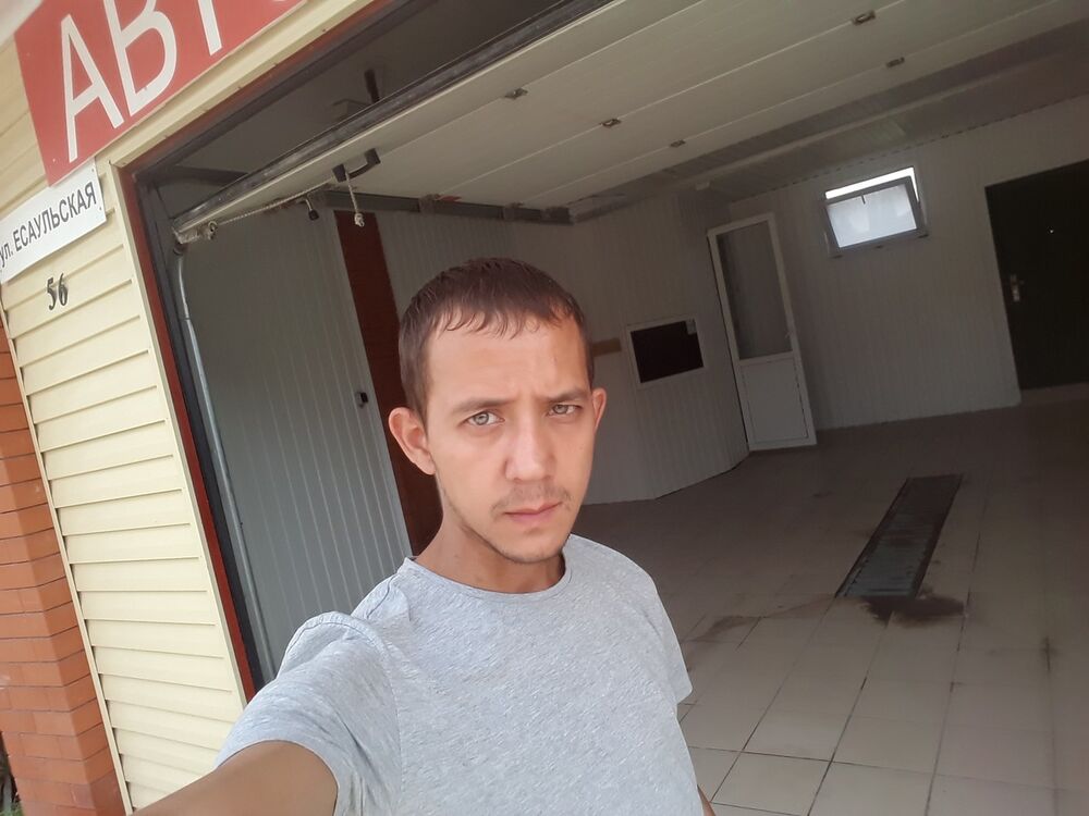  ,   Ivan, 36 ,     , c 