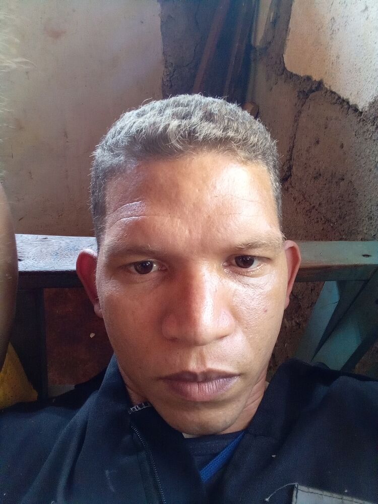  25494992  Raudelvis, 34 ,    
