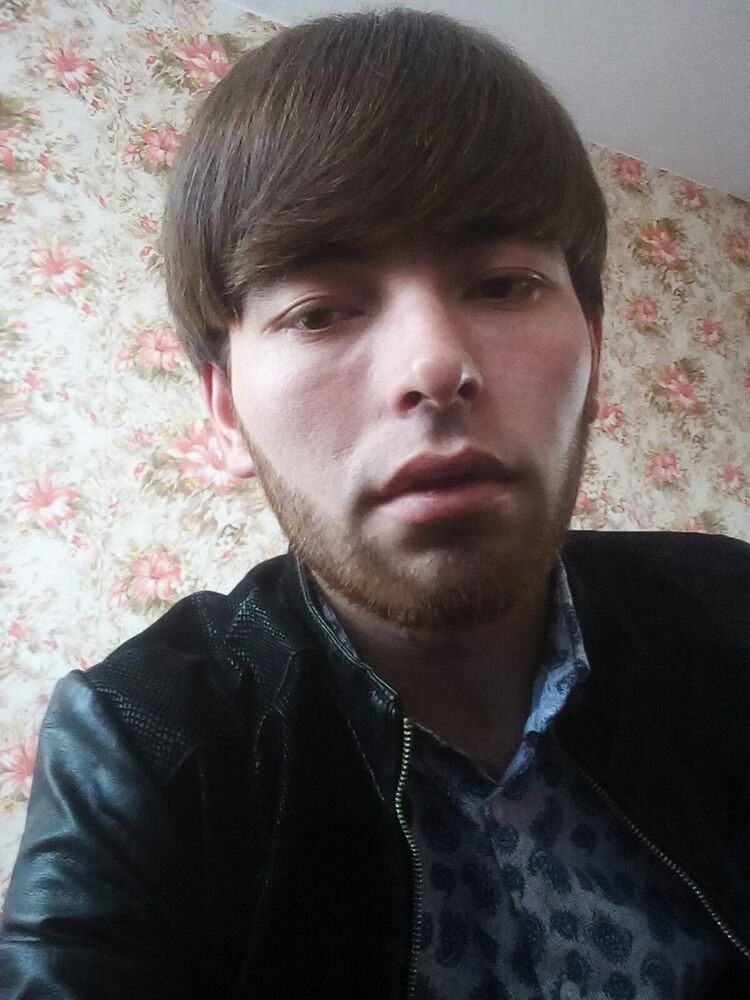  19613872  Farrux, 29 ,    