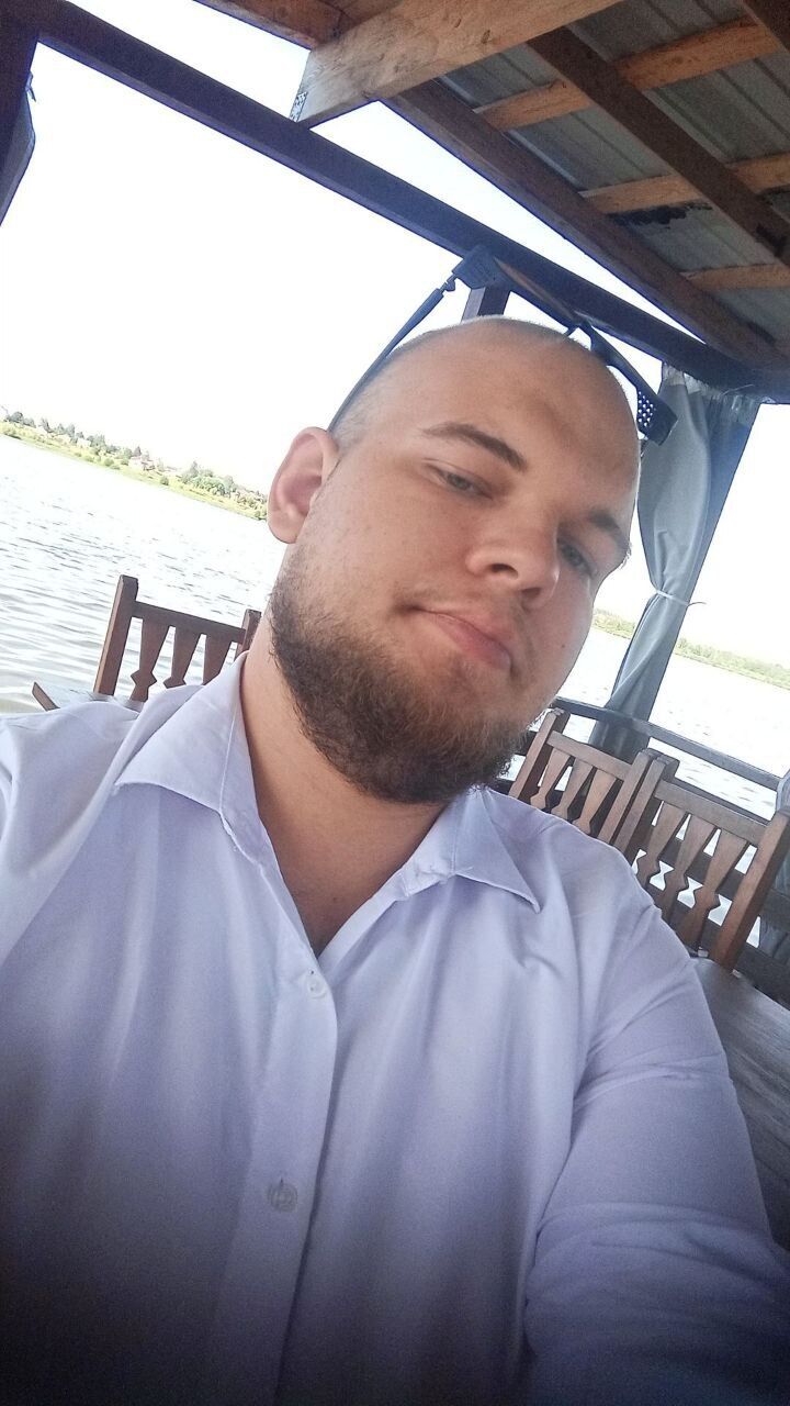  45997012  , 21 ,    