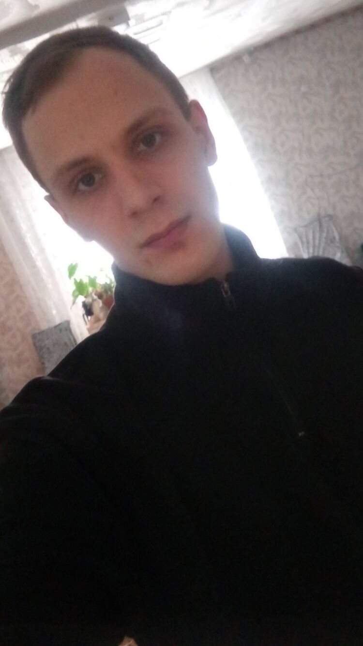  49683012  , 21 ,    