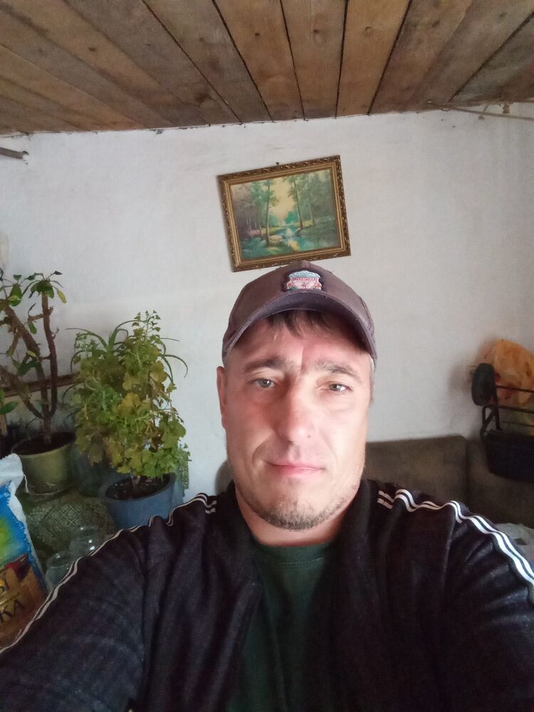  37047532  , 45 ,    