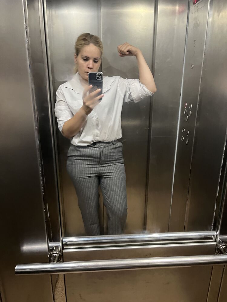  52877802  , 27 ,    