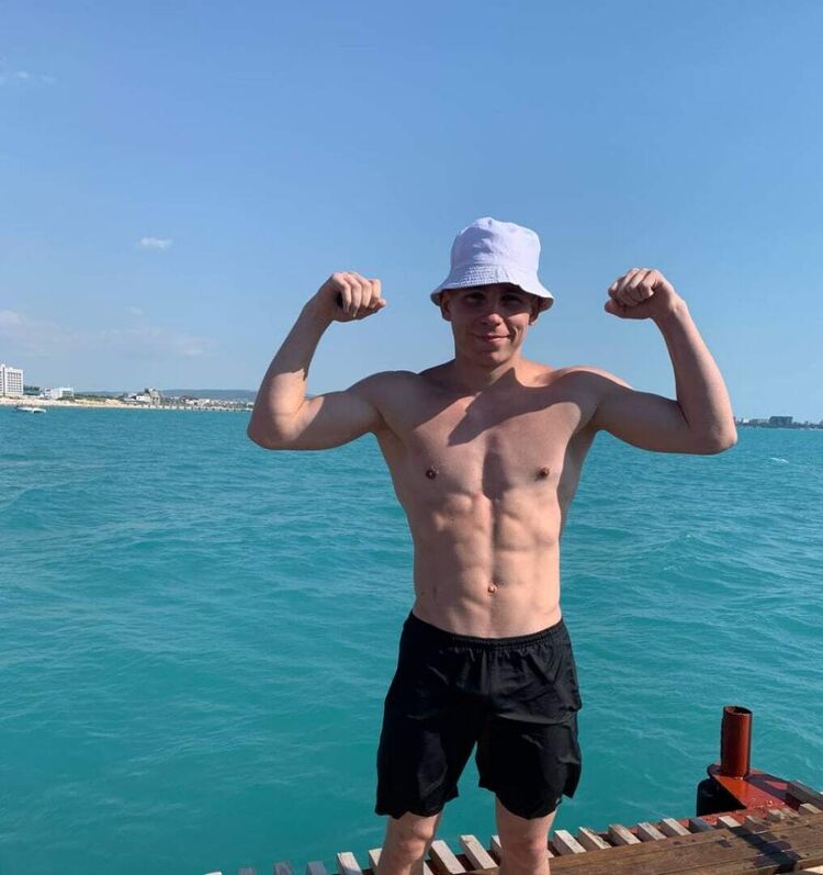  ,   Mark, 22 ,   ,   