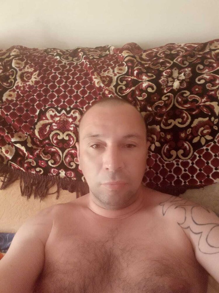  42417662  , 44 ,    