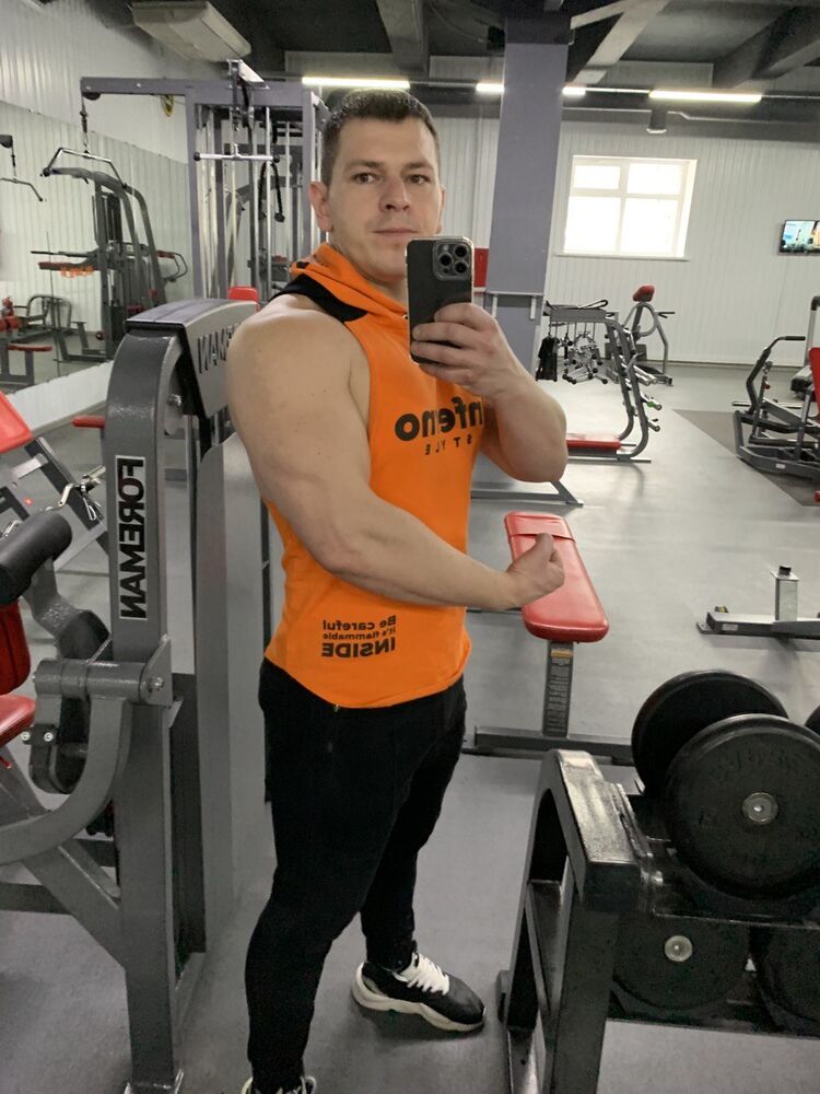  31742872  DMITRY, 32 ,    