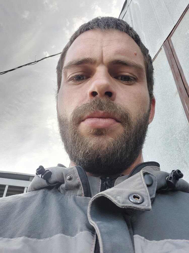  47046452  , 34 ,    