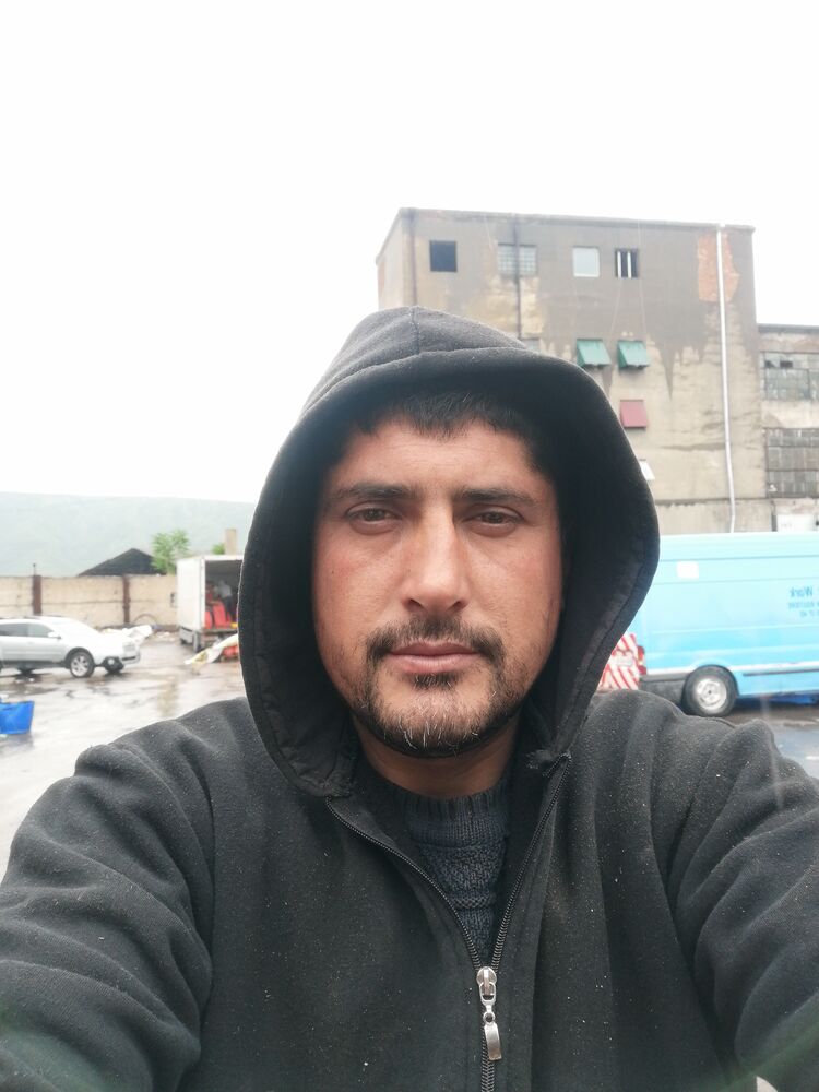  ,   Davit, 41 ,   ,   