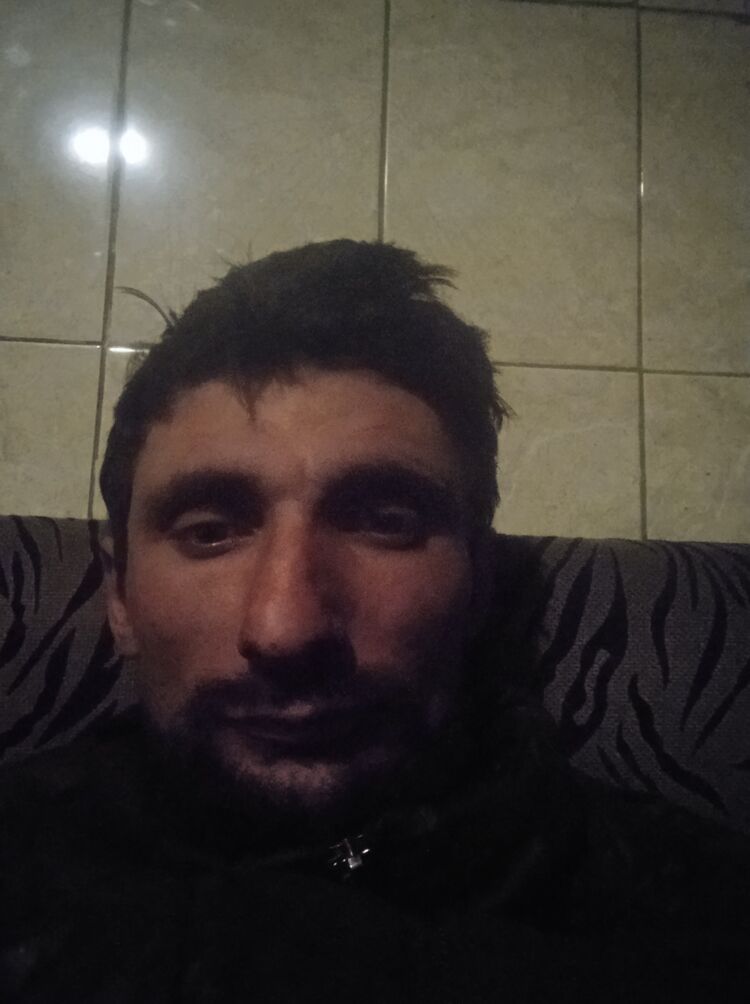  48439572  , 34 ,    