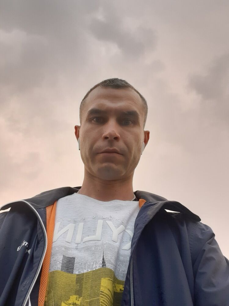  22313732  , 42 ,    