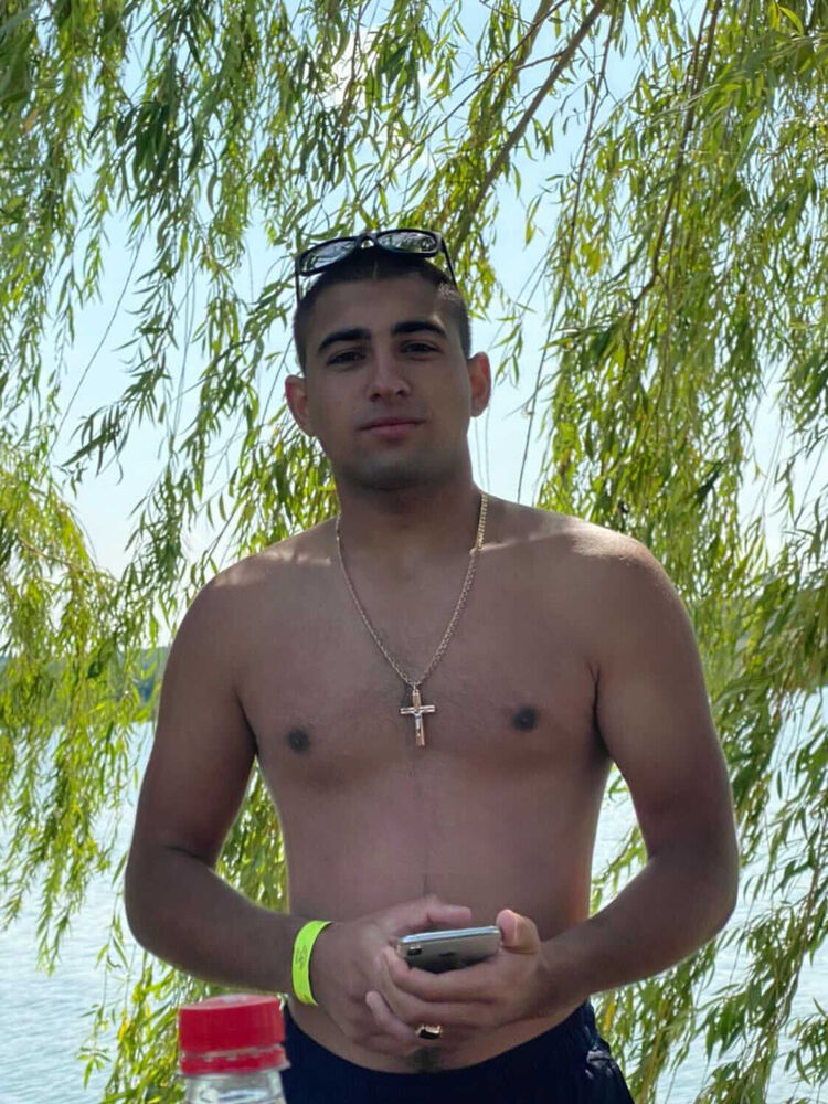  26751332  Alim, 23 ,    