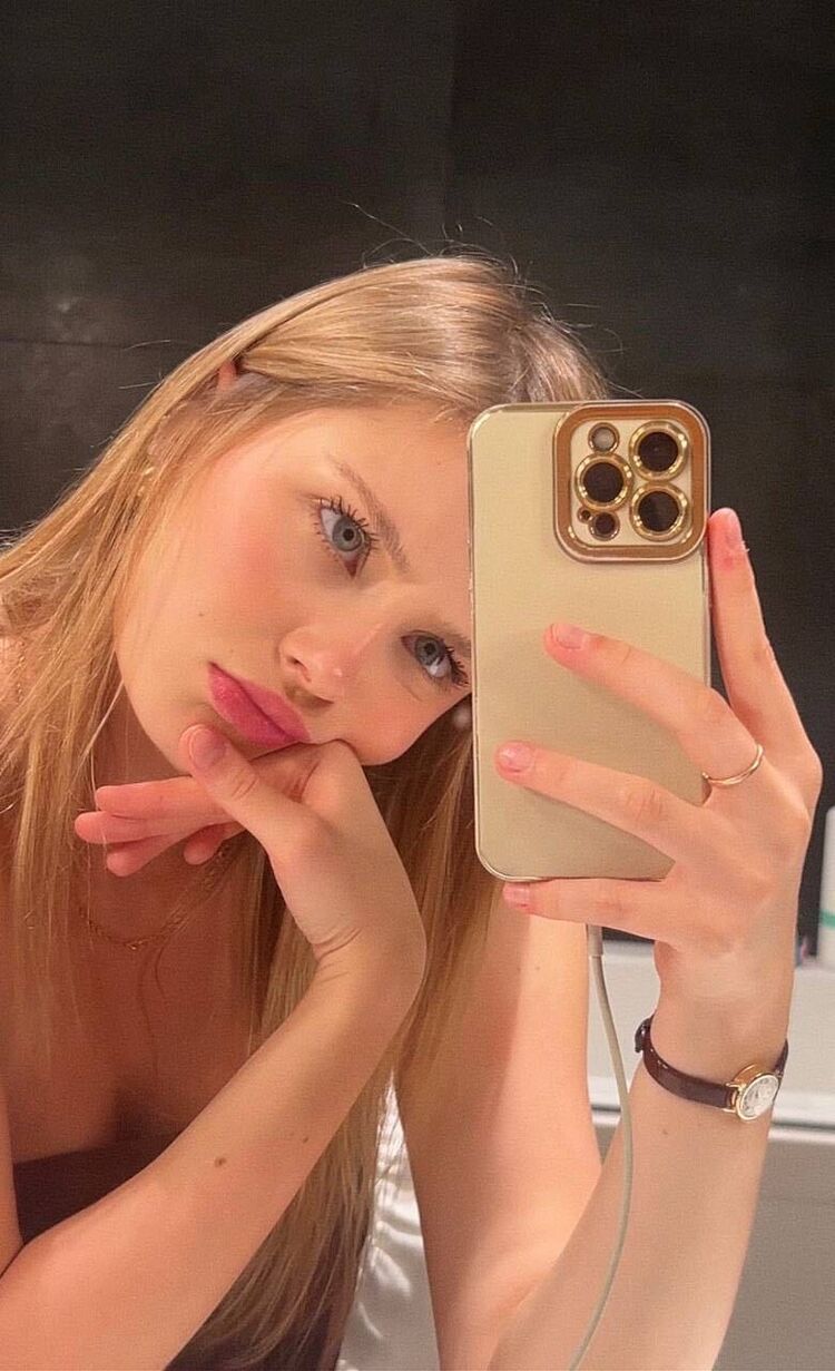  53895322  , 23 ,    