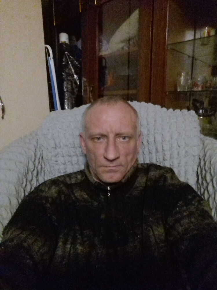  24676082  , 52 ,    
