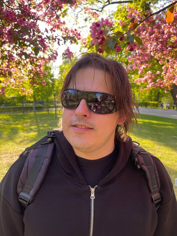  45221812  , 40 ,    -