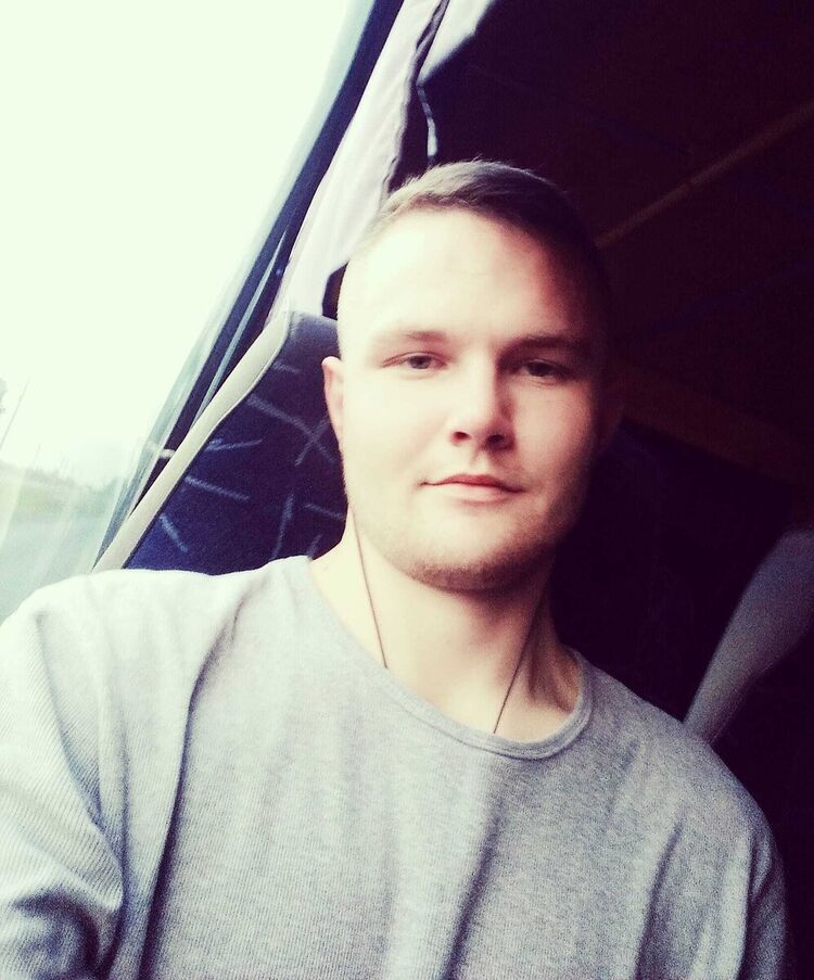 ���������� ��������������, ���� ������� Fil Richards, 28 ���, ������������ ��� ����� � ���������, c�������� ���������