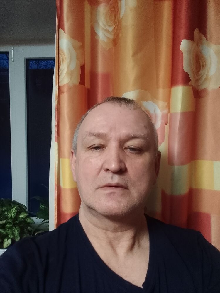  32142892  , 62 ,    
