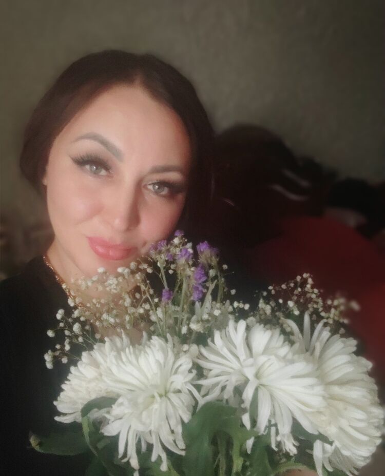  ,   Natalia, 45 ,  