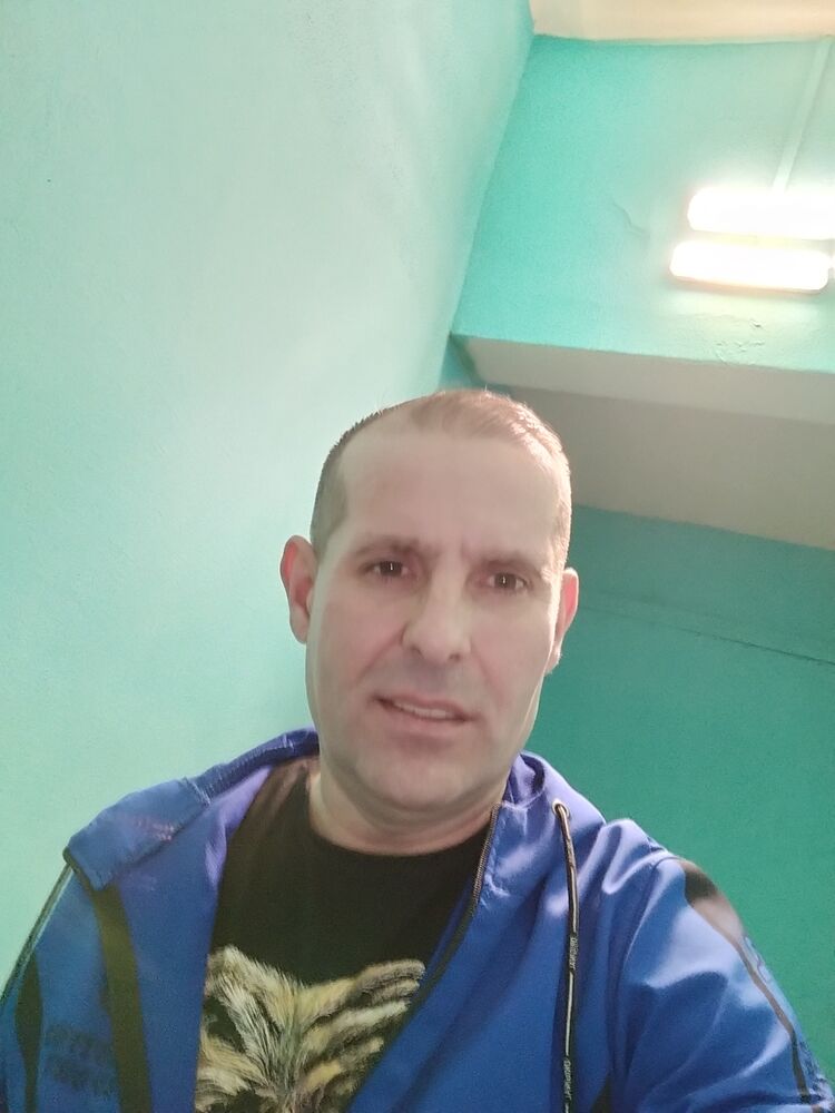  42251622  , 47 ,    