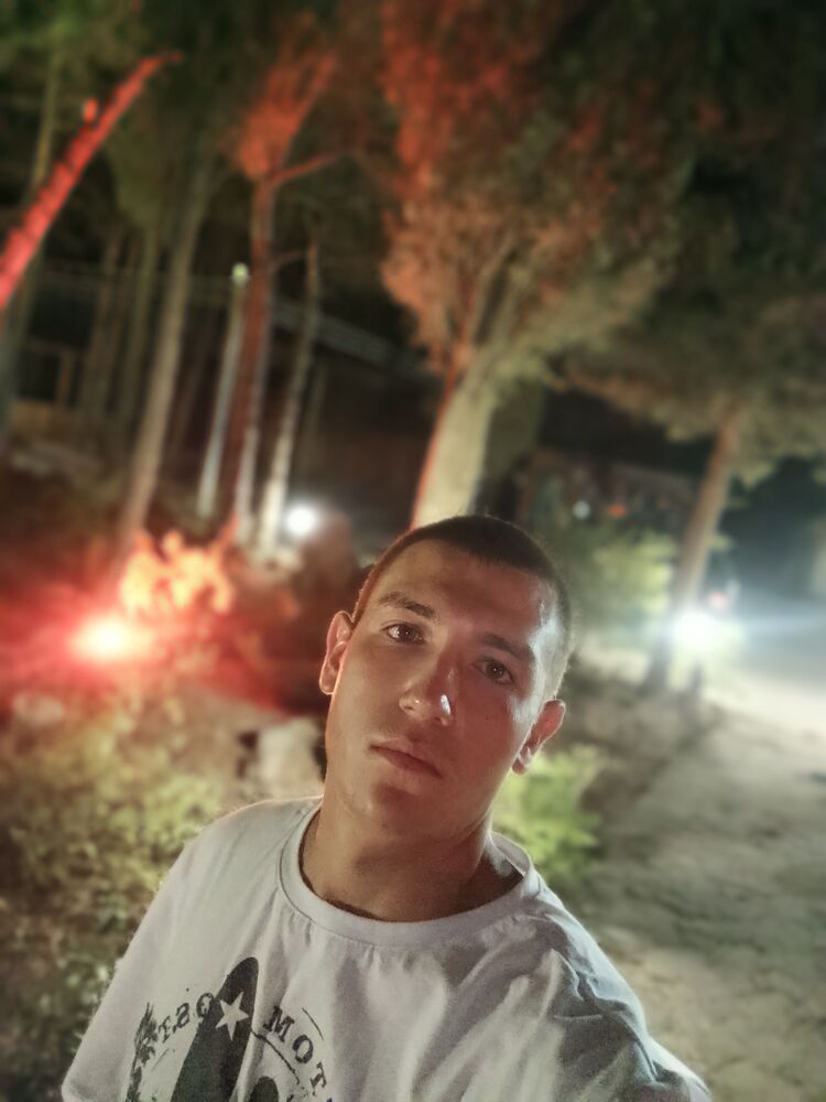  52819742  , 21 ,    