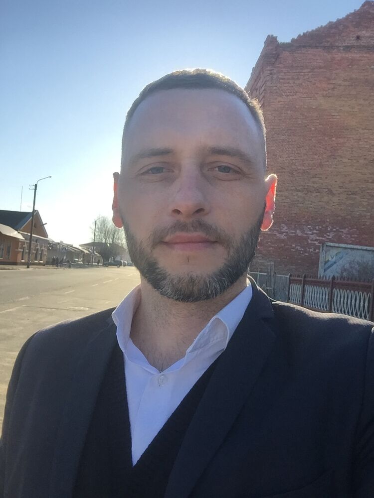  45291012  Aliaksandr, 39 ,    