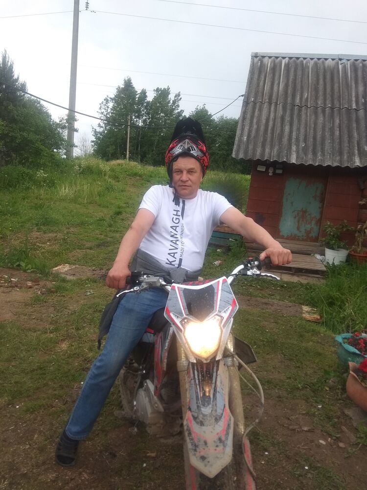  33399782  Gennady, 50 ,    