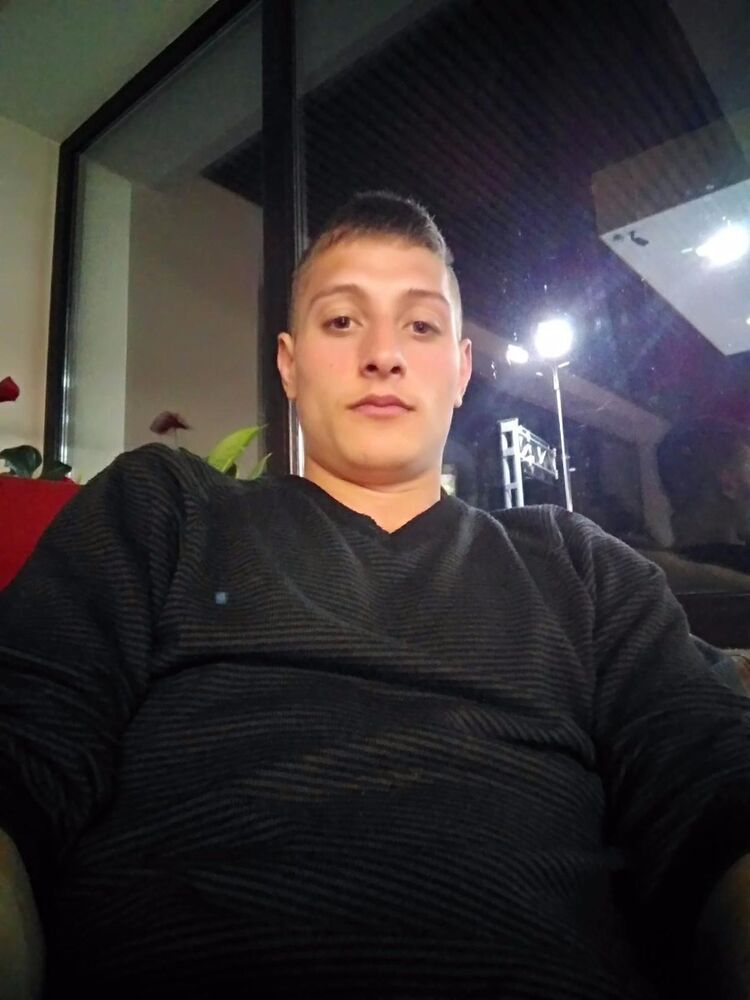  19126232  Cretu Boris, 30 ,    