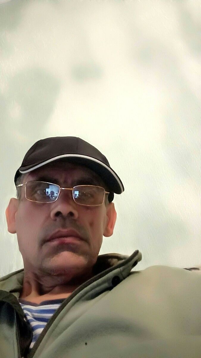  18100332  , 54 ,    