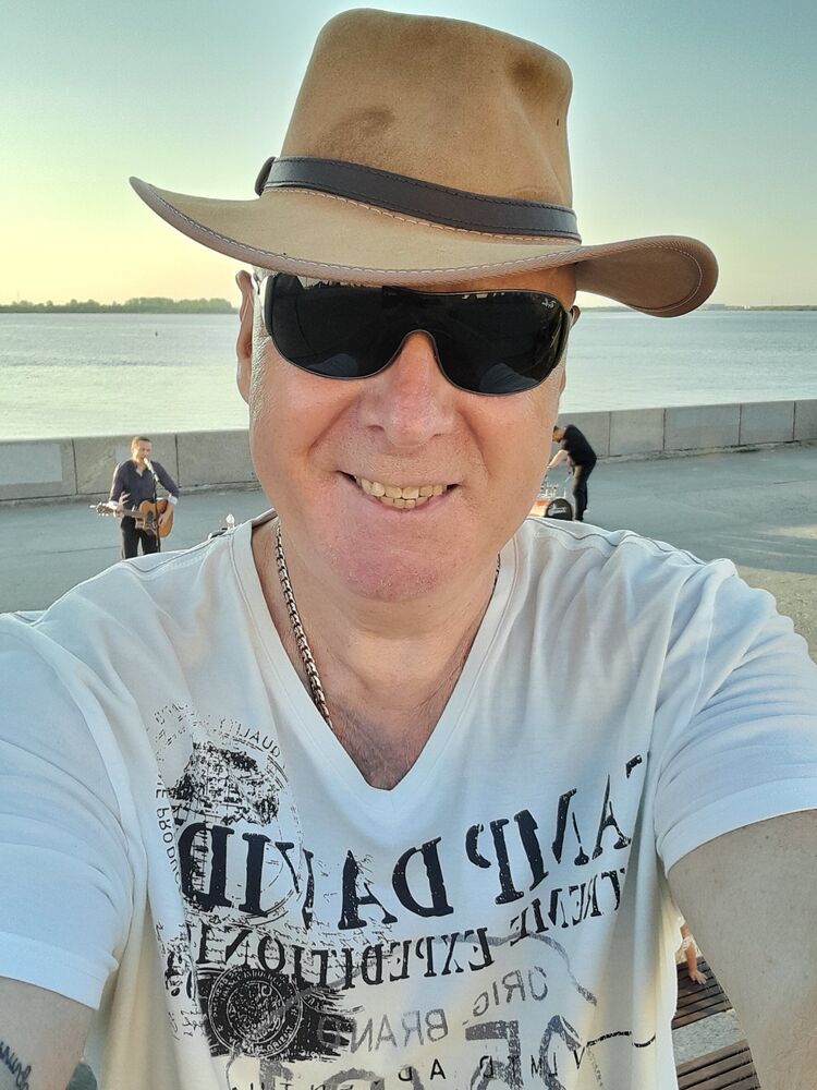  52832262  Vyacheslav, 49 ,    