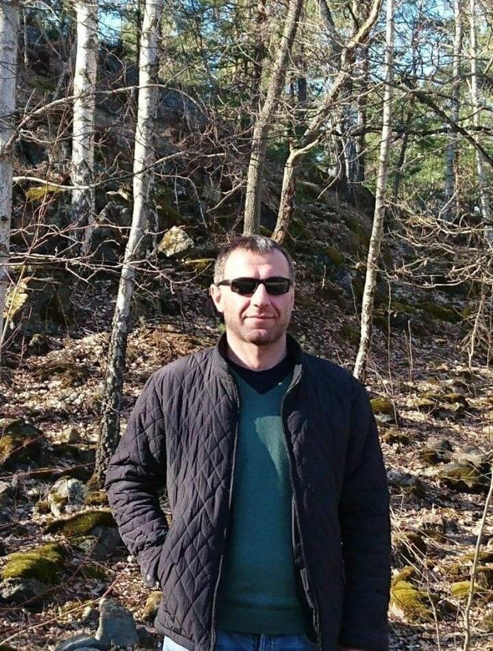  54473912  Daniel, 49 ,    