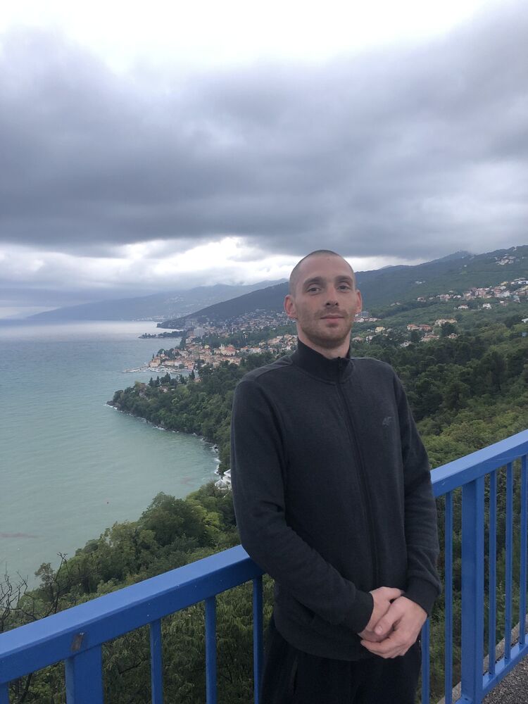  ,   Sasha, 36 ,   ,   