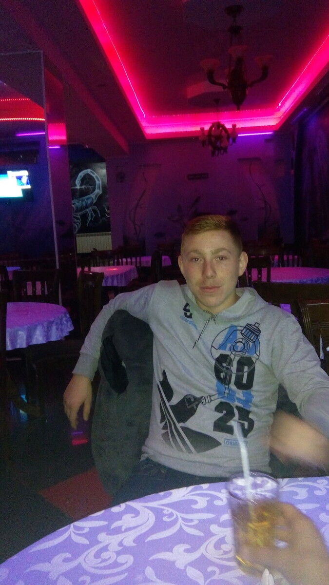  ,   Maxi, 28 ,   