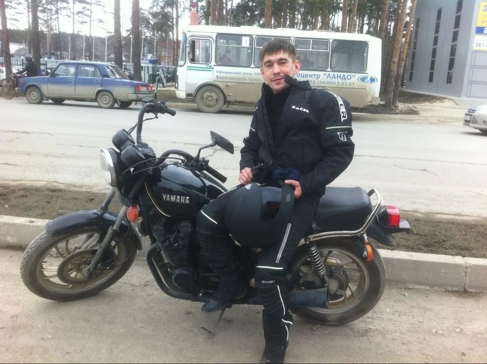  ,   Artur, 38 ,   ,   