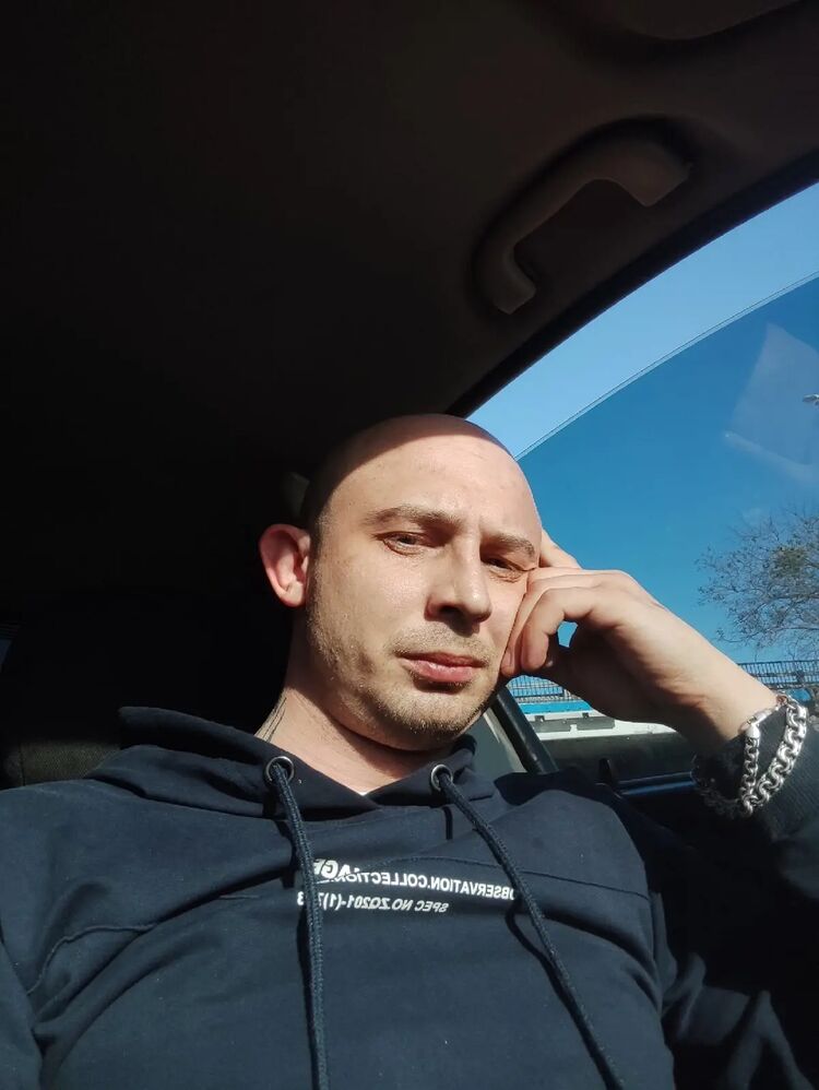  ,   Artem, 35 ,   ,   