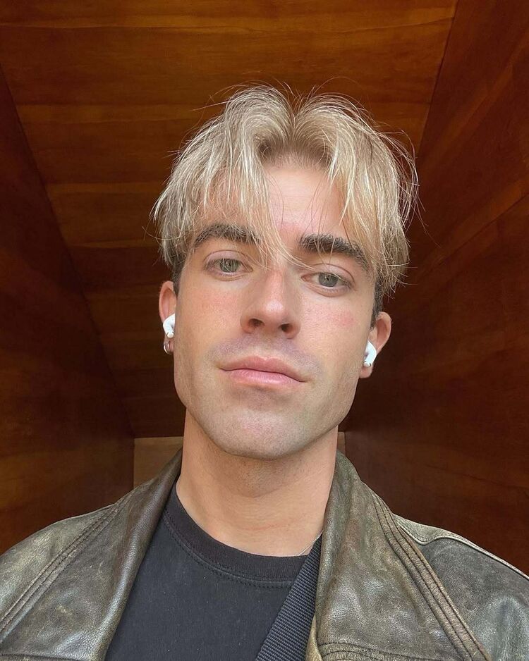  54341872  , 33 ,    -