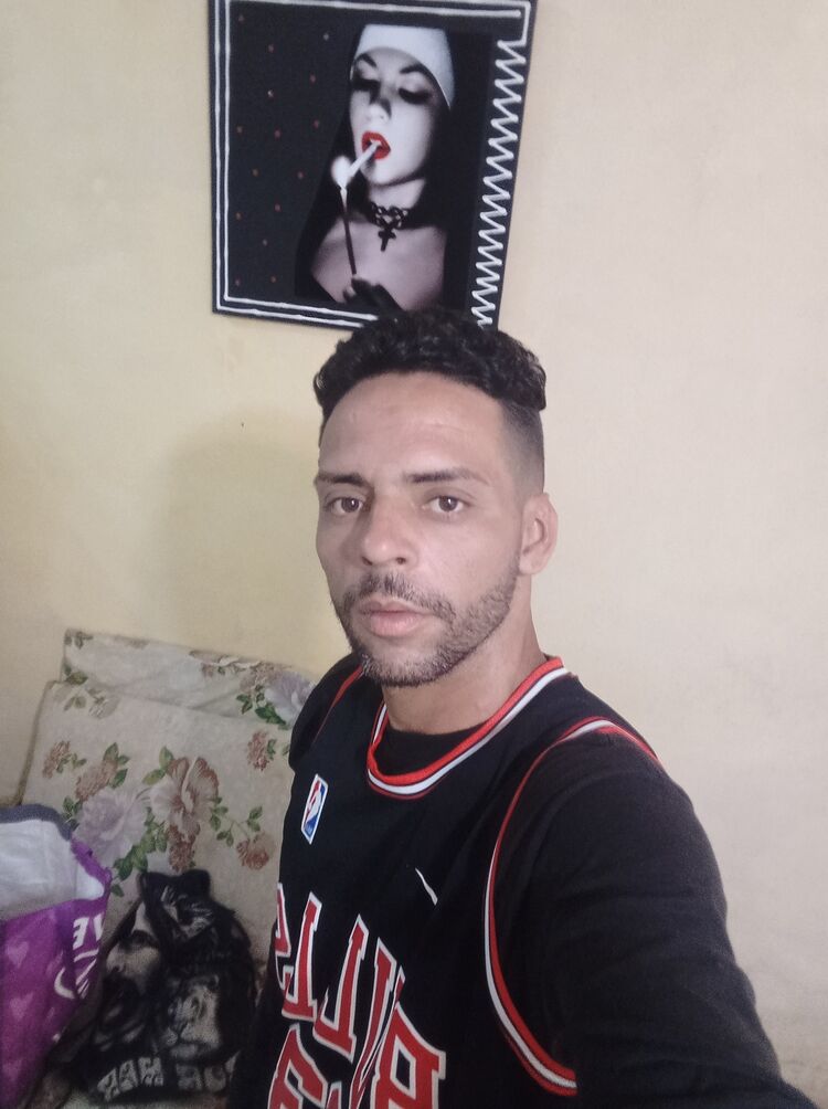  46529032  Abel, 32 ,    