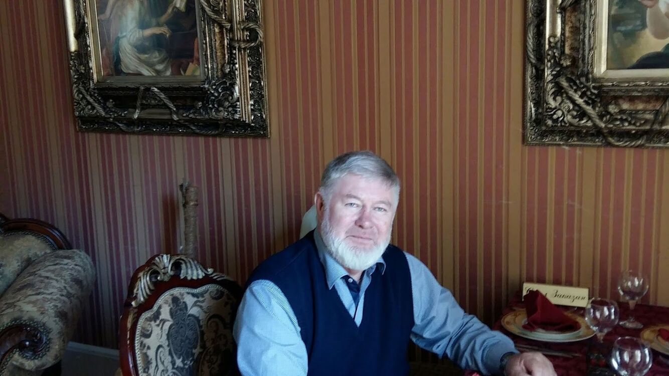  54370672  Juri, 65 ,    