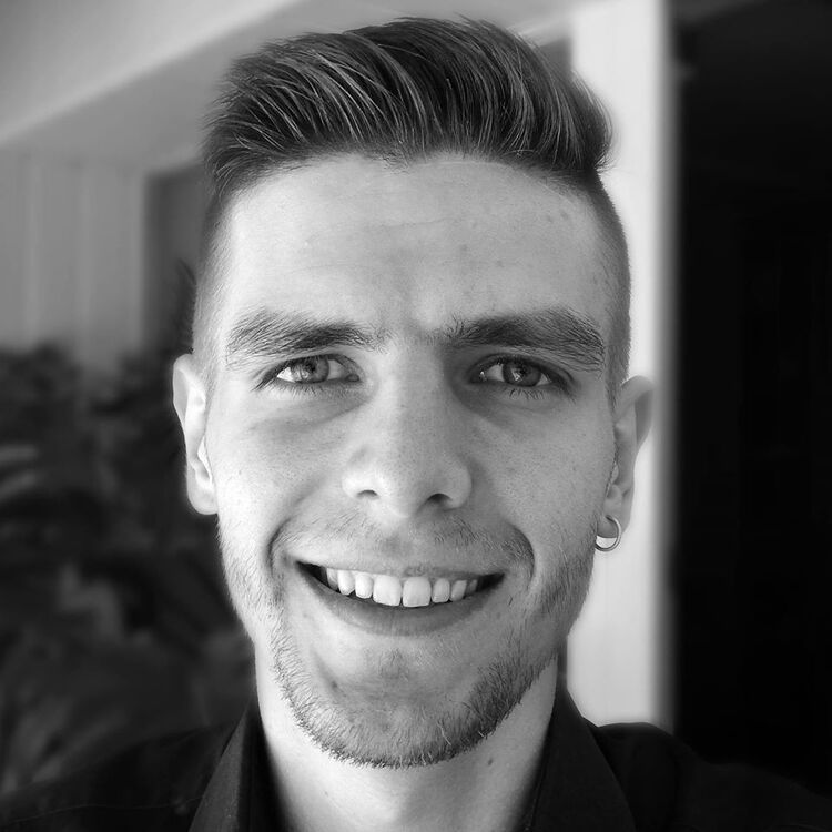 ���� 18247782 ������� Kai, 32 ����, ���� ���������� � �����