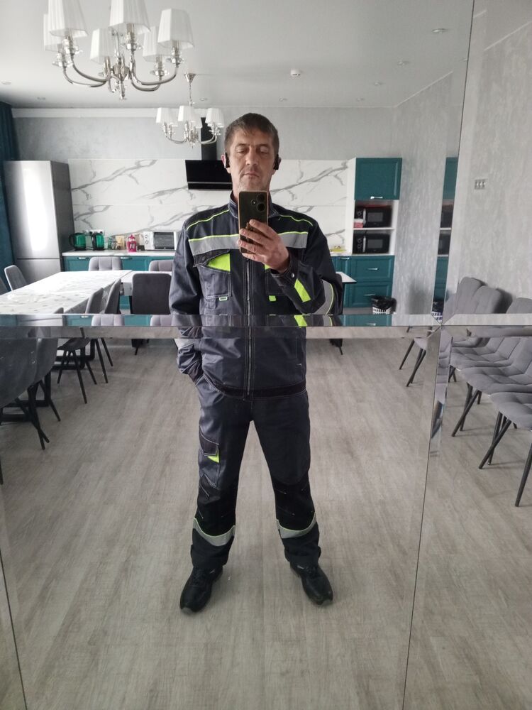  52758362  , 43 ,    