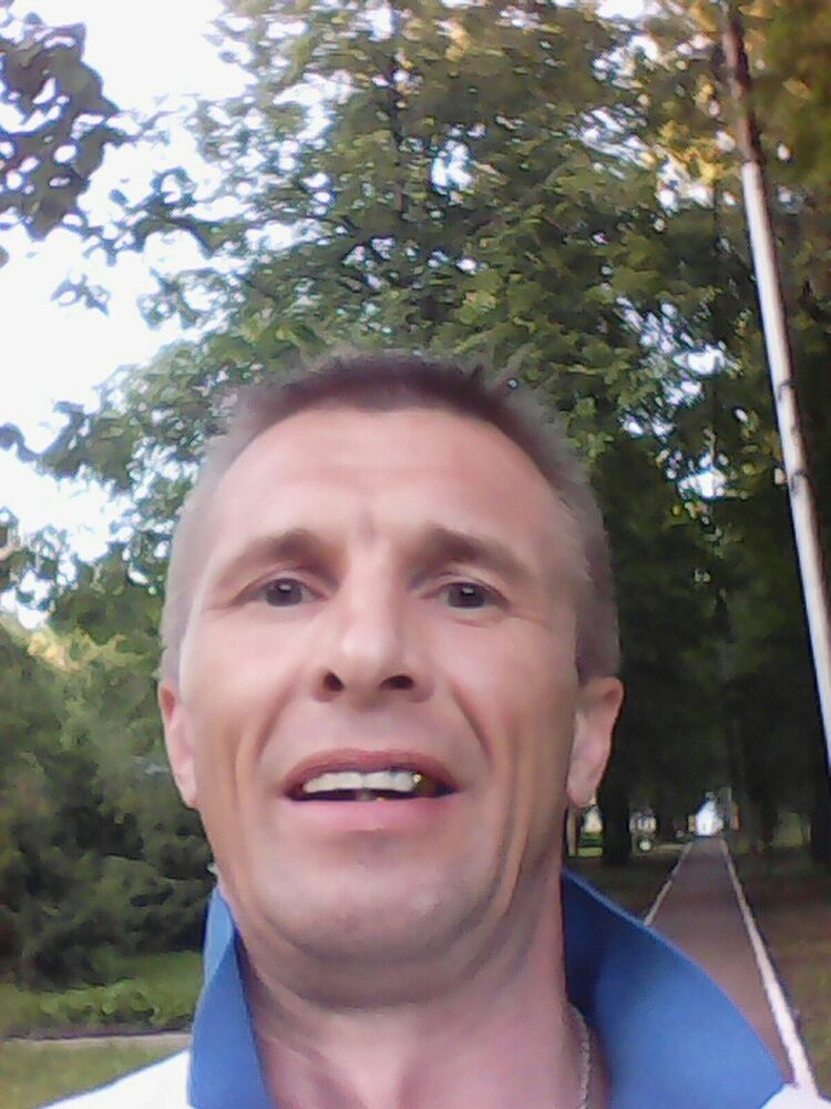  13990022  Vladimir, 40 ,    