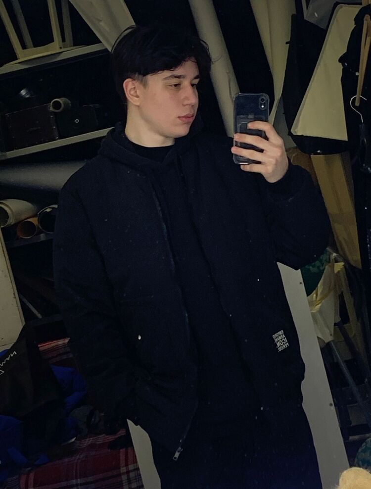  50517972  , 28 ,    